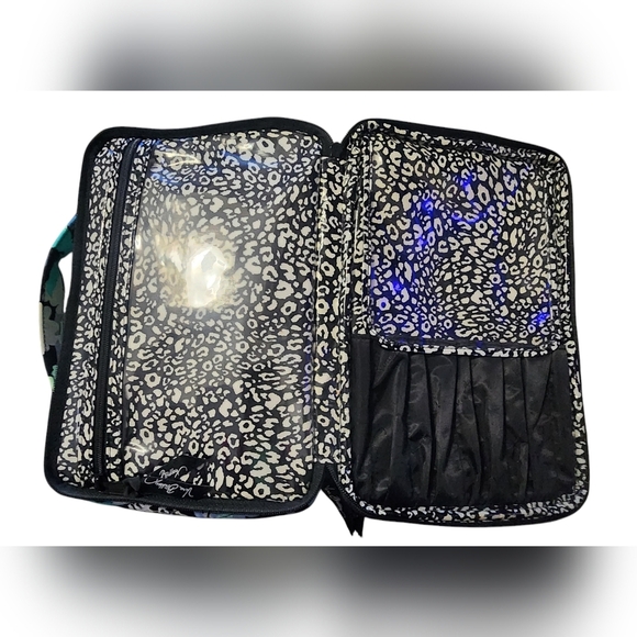 Vera Bradley Large Blush & Brush Makeup Case, Camofloral - Picture 5 of 8